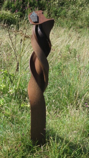 A bronze waymarker on the Berwickshire Coastal Path