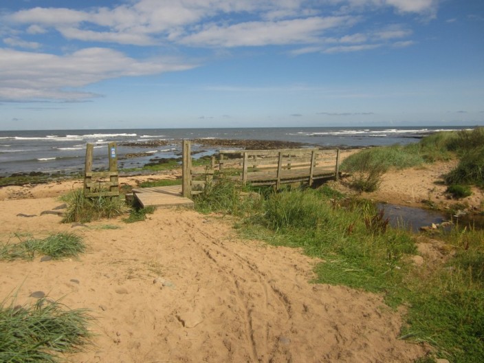 The beach at Howdiemont Sands