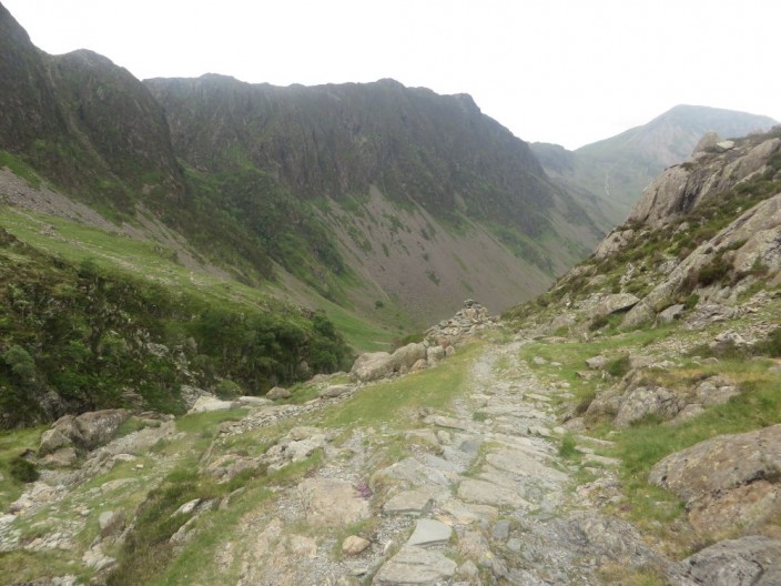 Footpath climbing to Dubs Bottom